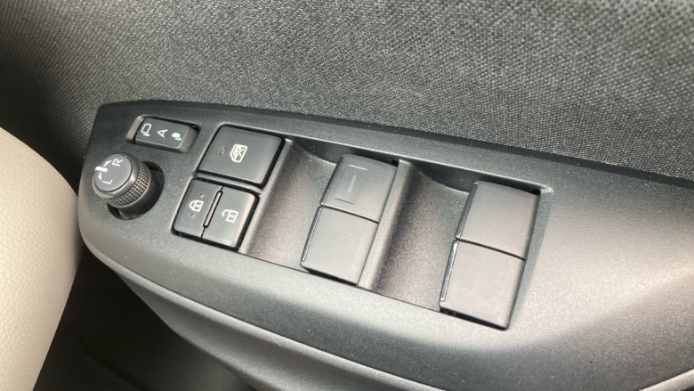 Toyota Yaris 1.5 Hybrid Excel 5dr CVT Hybrid Hatchback